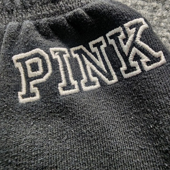 VICTORIAS SECRET PINK Shorts S Black‎ BLING Hawaii Rhinestone Sparkly Logo Y2K - Picture 4 of 9